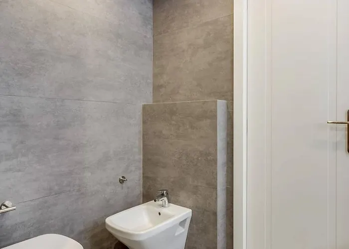 By Riva - Designer 1 Bedroom In The Centre Of Apartament Marbella