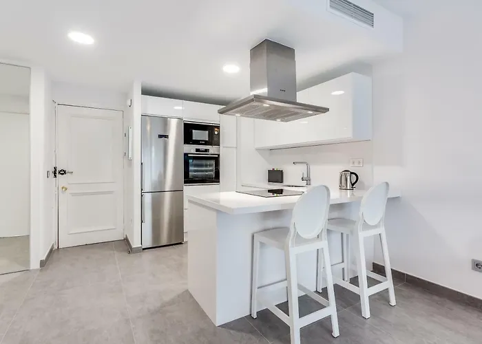 By Riva - Designer 1 Bedroom In The Centre Of 아파트 마르베야