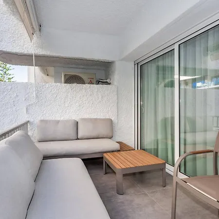 By Riva - Designer 1 Bedroom In The Centre Of Apartmán *